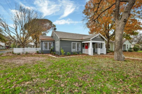 Harley House with Hot Tub & Grill - Historic District